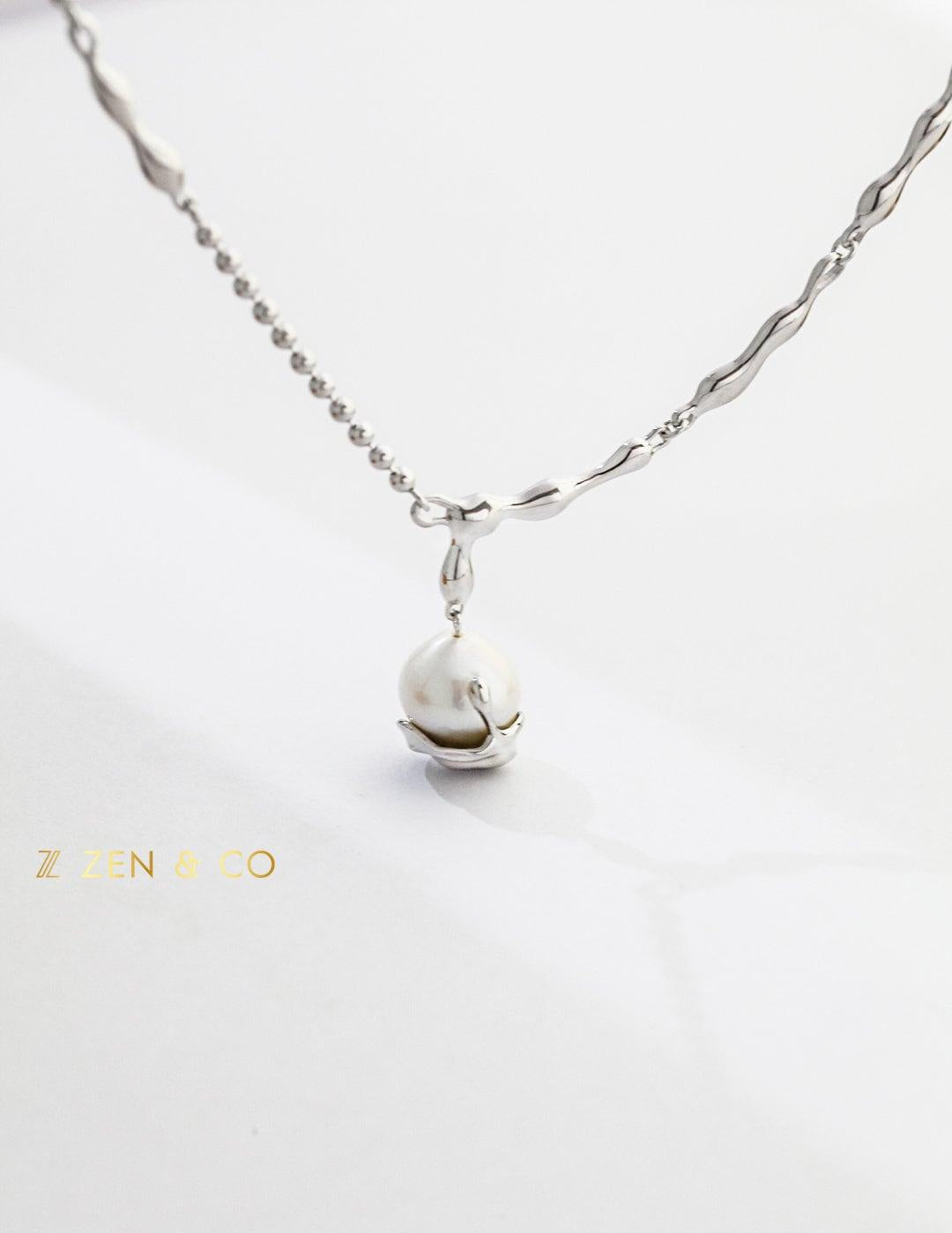 GOLDIE Pearl pendant necklace - ZEN&CO Studio