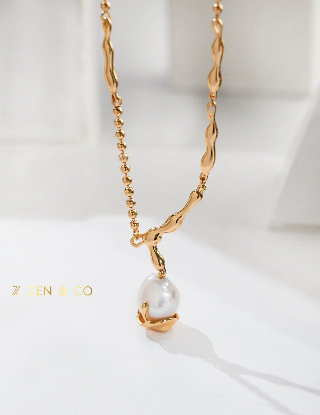 GOLDIE Pearl pendant necklace - ZEN&CO Studio