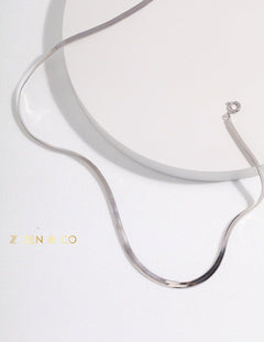 HERRINGBONE Minimalist Herringbone necklace - ZEN&CO Studio