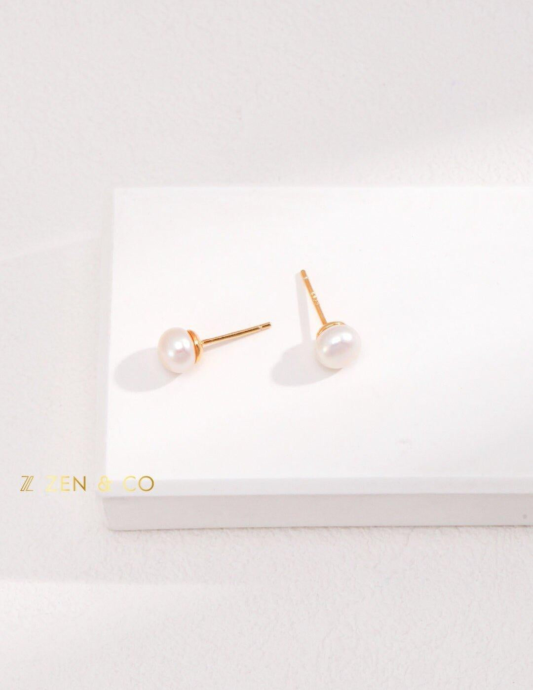 JULIETTE Barbie inspired cute knot pearl stud earrings - ZEN&CO Studio