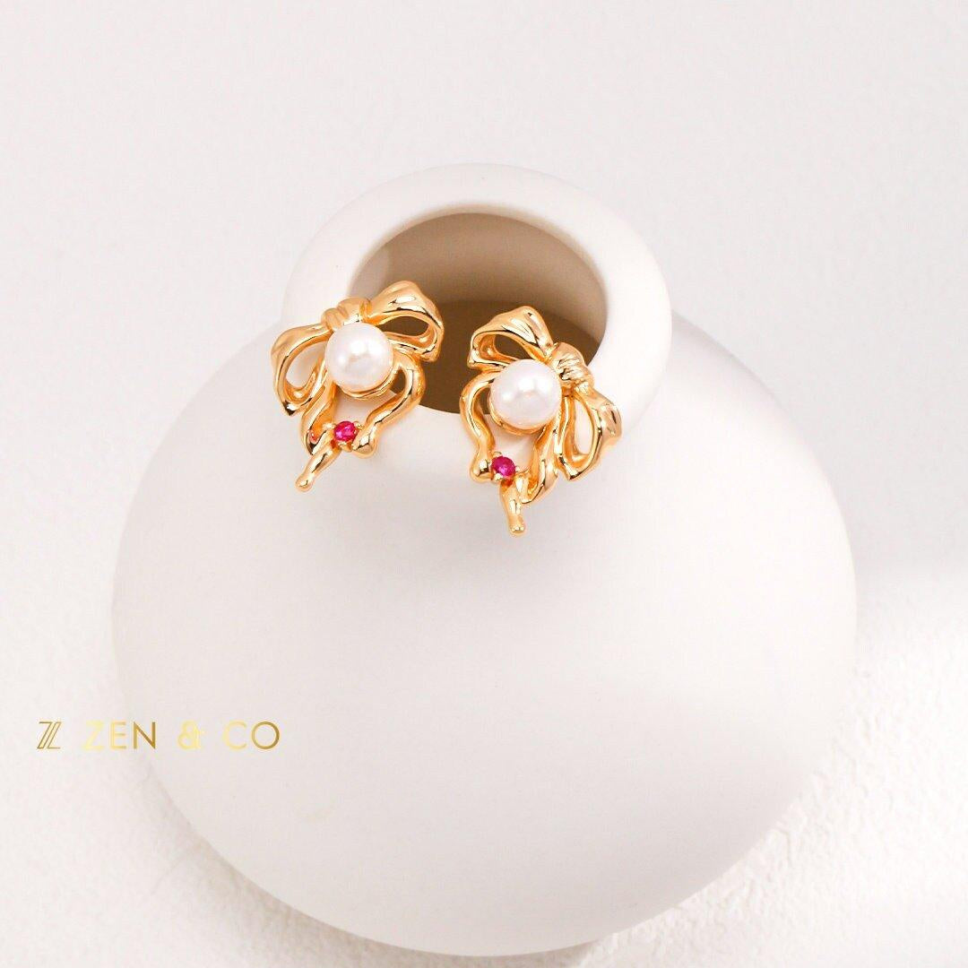 JULIETTE Barbie inspired cute knot pearl stud earrings - ZEN&CO Studio