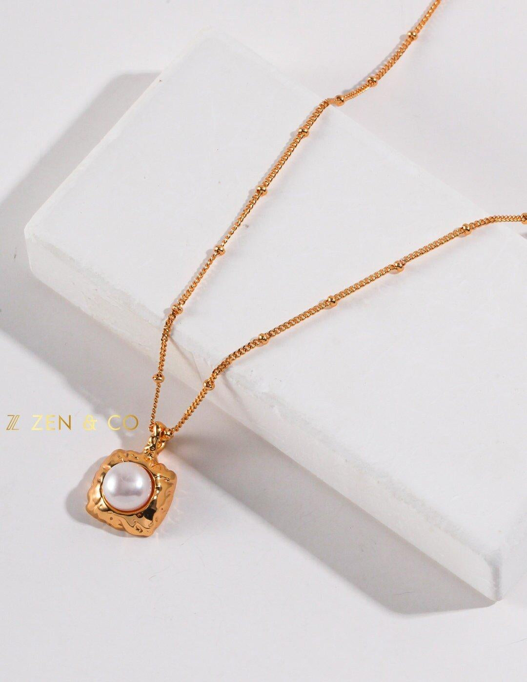 LILY Gold chain Pearl pendant necklace - ZEN&CO Studio