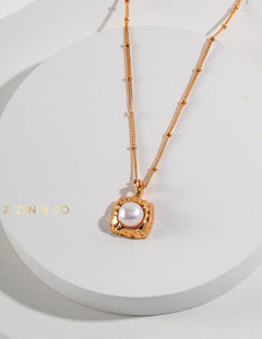 LILY Gold chain Pearl pendant necklace - ZEN&CO Studio