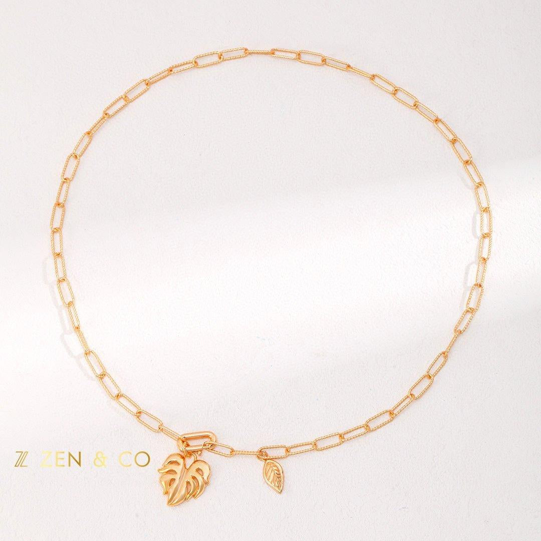 LUCY GRAY Gold chain necklace with leaf peadant - ZEN&CO Studio