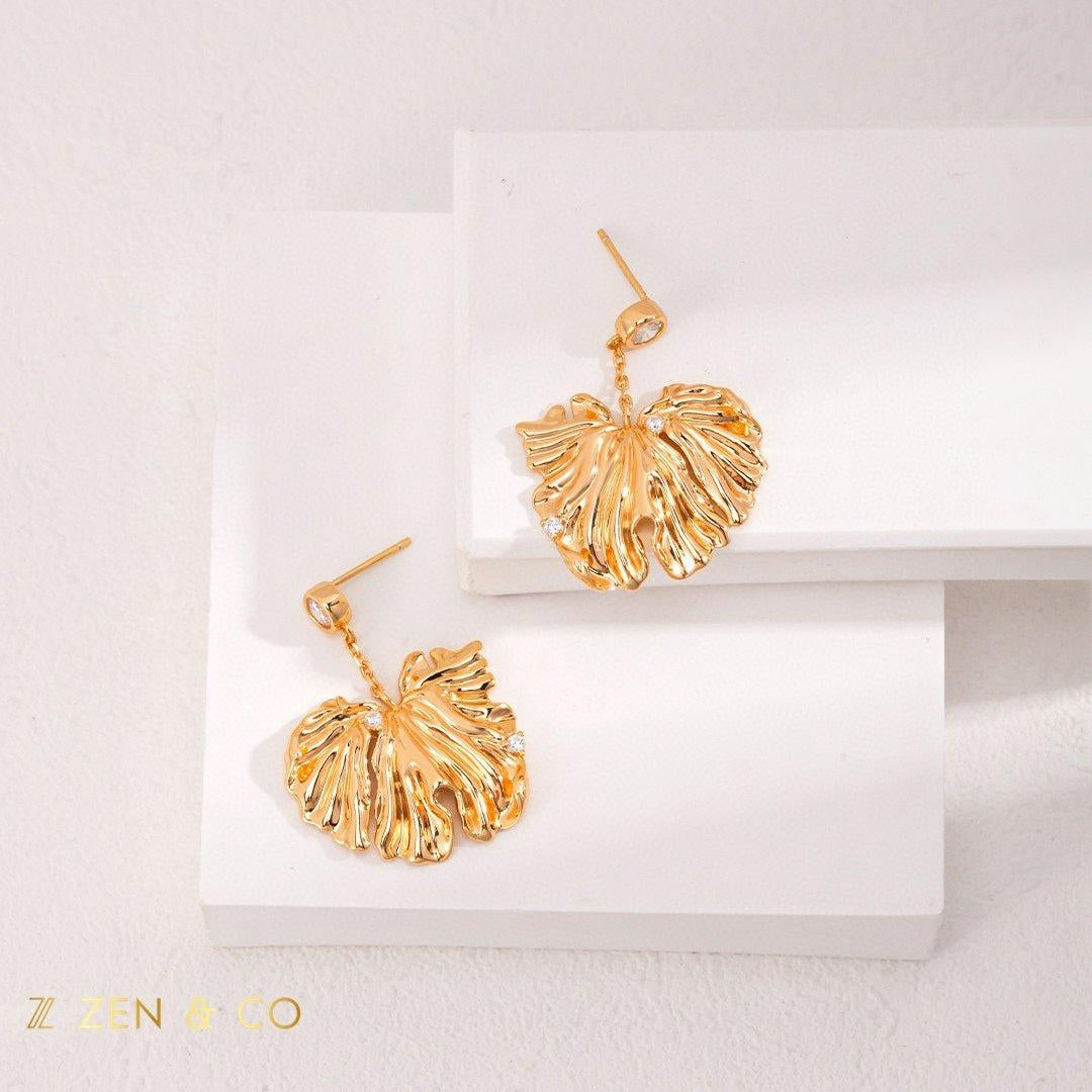 LUCY GRAY Gold statement dangle earring - ZEN&CO Studio