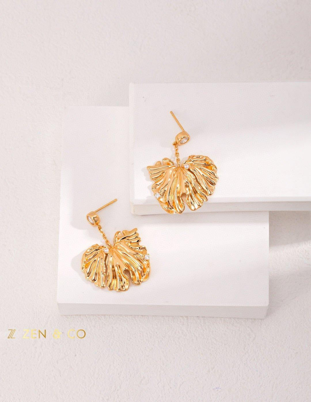 LUCY GRAY Gold statement dangle earring - ZEN&CO Studio