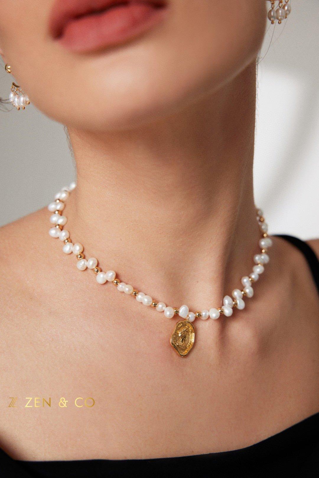 MARGARET Statement pearl necklace with queen coin pendant - ZEN&CO Studio