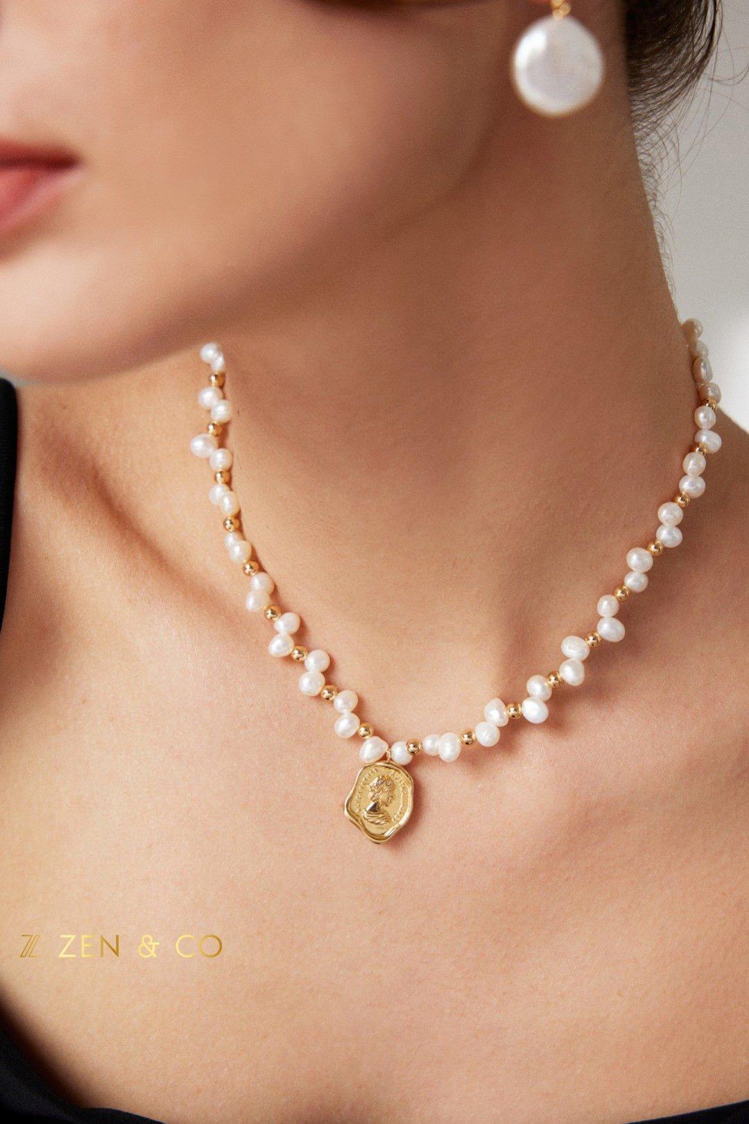 MARGARET Statement pearl necklace with queen coin pendant - ZEN&CO Studio