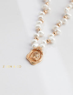 MARGARET Statement pearl necklace with queen coin pendant - ZEN&CO Studio