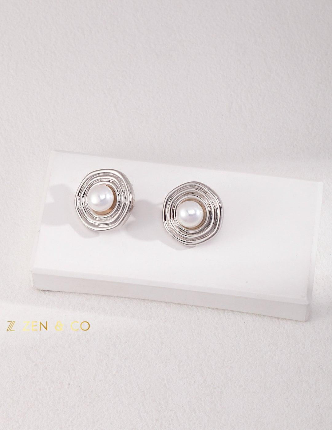 MARIE Vintage inspired round pearl stud earrings - ZEN&CO Studio