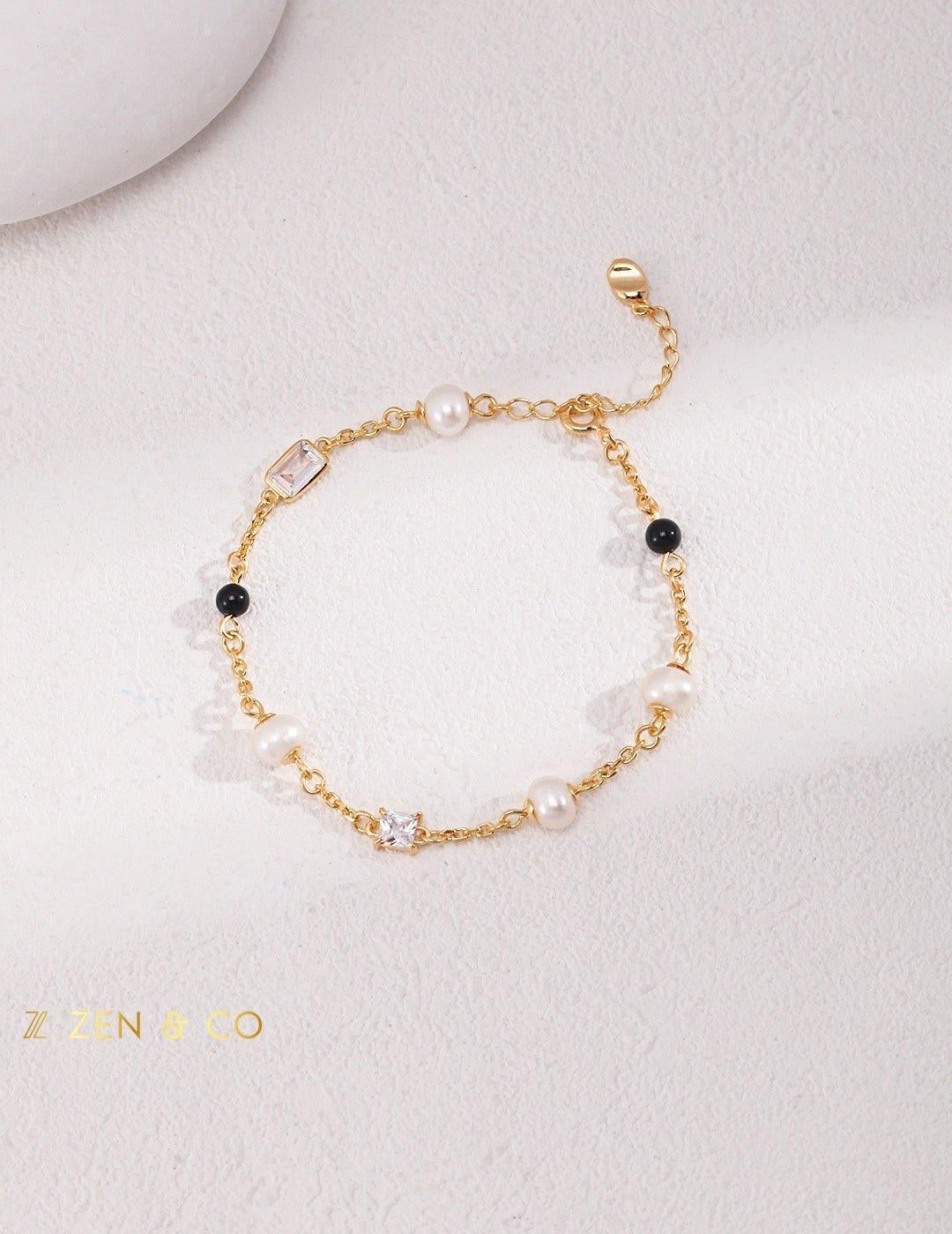 MASIE Minimalist pearl and black onyx necklace and bracelet - ZEN&CO Studio