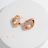 MCKAY Asymmetric pearl stud earrings - ZEN&CO Studio