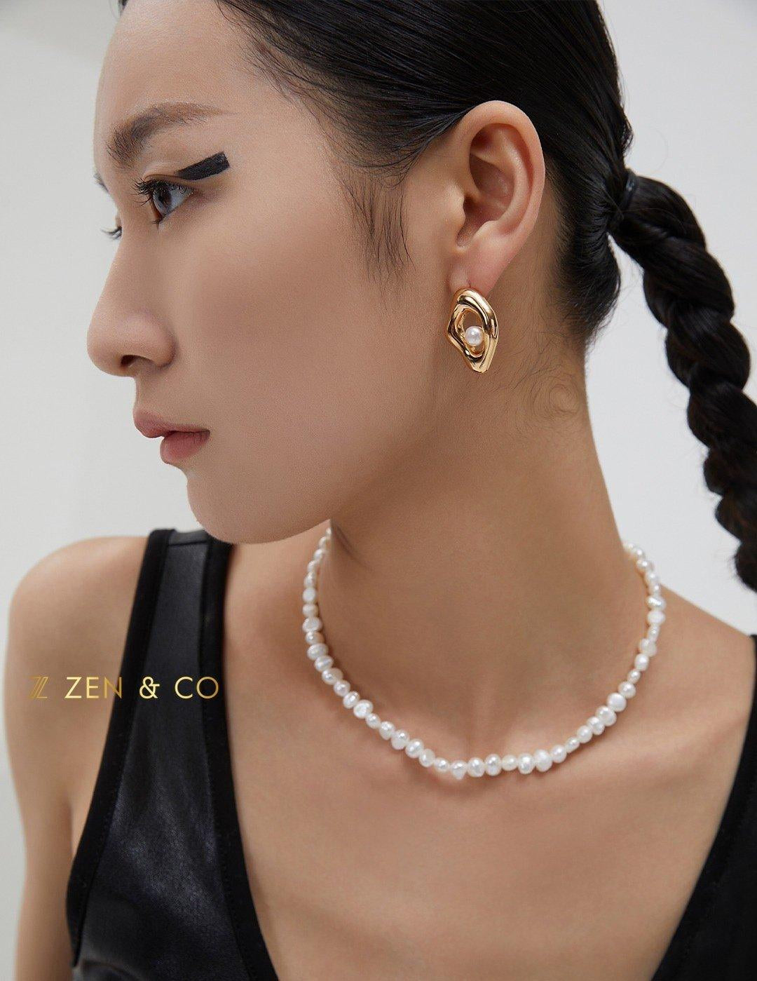 MCKAY Asymmetric pearl stud earrings - ZEN&CO Studio