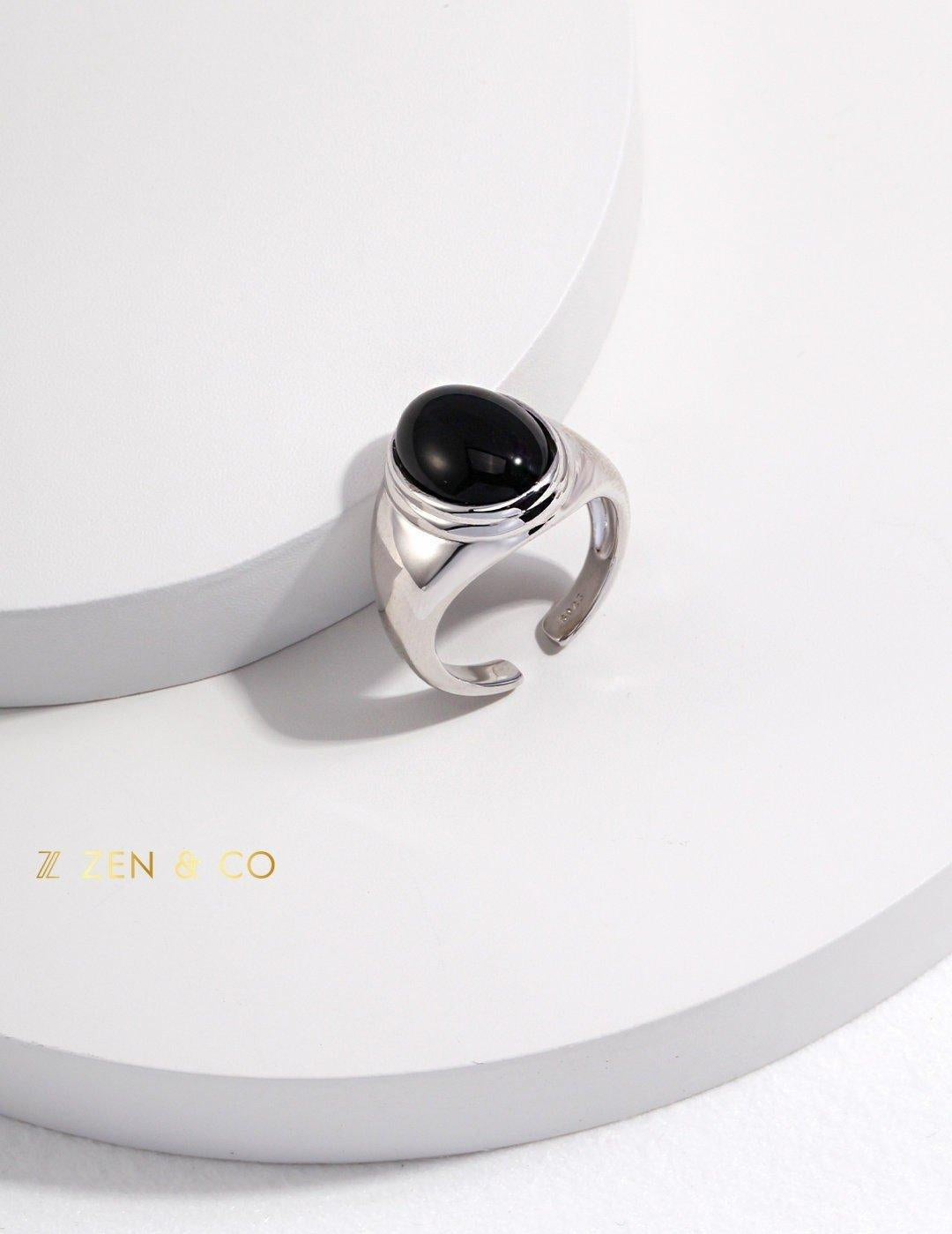 NALINI Signet open ring with black onyx and mother of pearl - ZEN&CO Studio