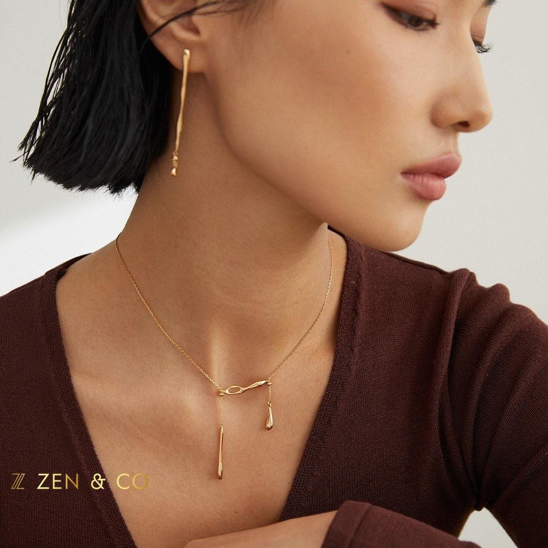 NOVA Minimalist tear drop pendant dainty necklace - ZEN&CO Studio