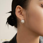 PAIGE pearl stud earrings - ZEN&CO Studio