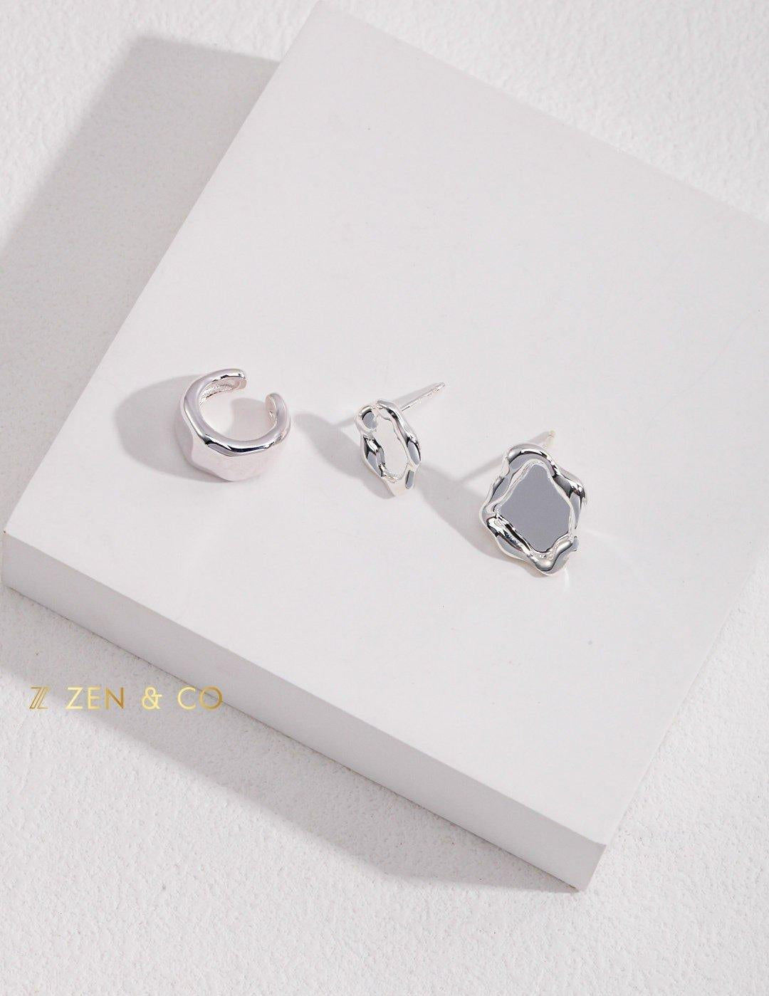 PLACID Asymmetric fluid Way of water stud earrings - ZEN&CO Studio