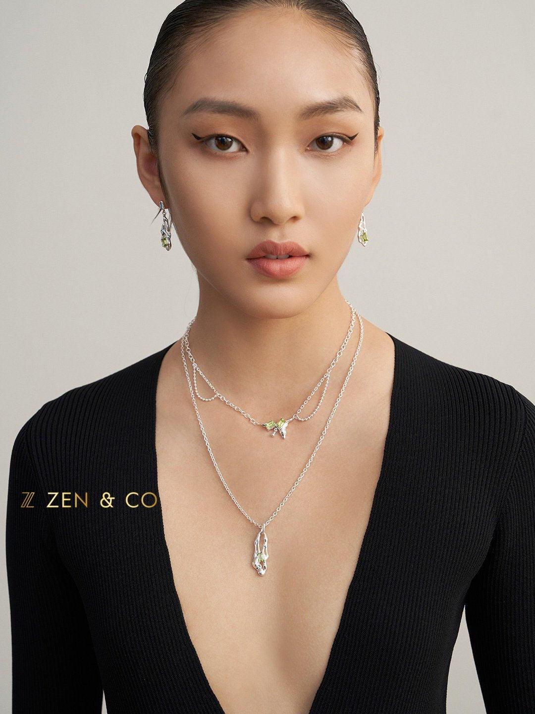 QUEENIE Leo birthstone jewelry set Peridot drop earrings and pendant necklace - ZEN&CO Studio