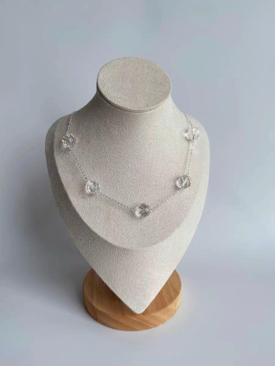 Rachel´s white crystal necklace and earrings jewelry set - ZEN&CO Studio