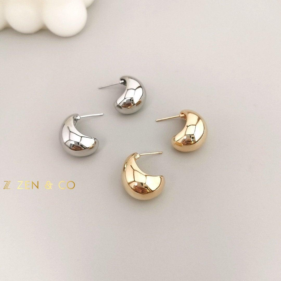 SAVI Teardrop stud earrings - ZEN&CO Studio