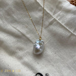 VANILLA White Baroque Pearl pendant necklace - ZEN&CO Studio