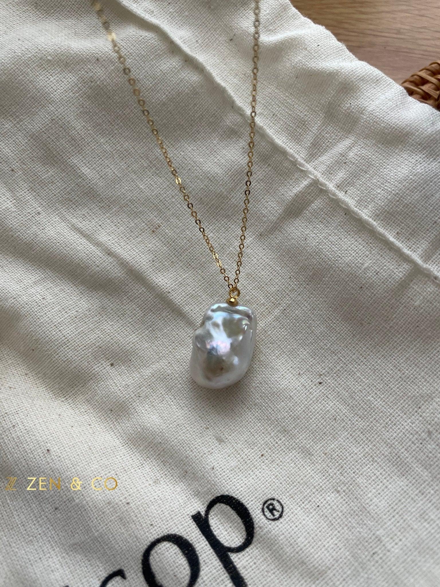 VANILLA White Baroque Pearl pendant necklace - ZEN&CO Studio