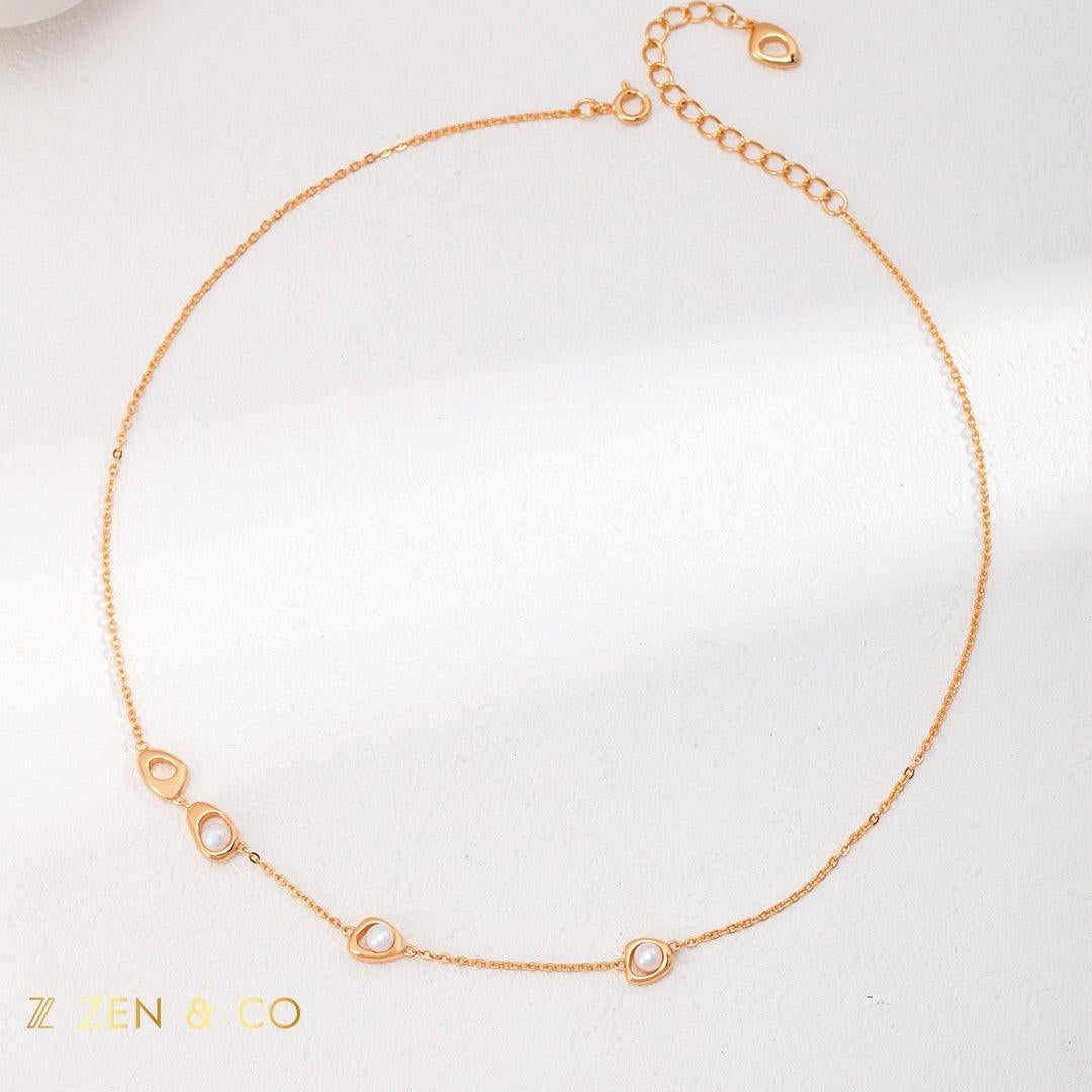 WHITNEY Gold layering necklace with dainty pearls - ZEN&CO Studio