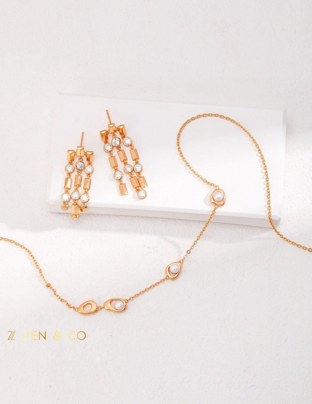 WHITNEY Gold layering necklace with dainty pearls - ZEN&CO Studio