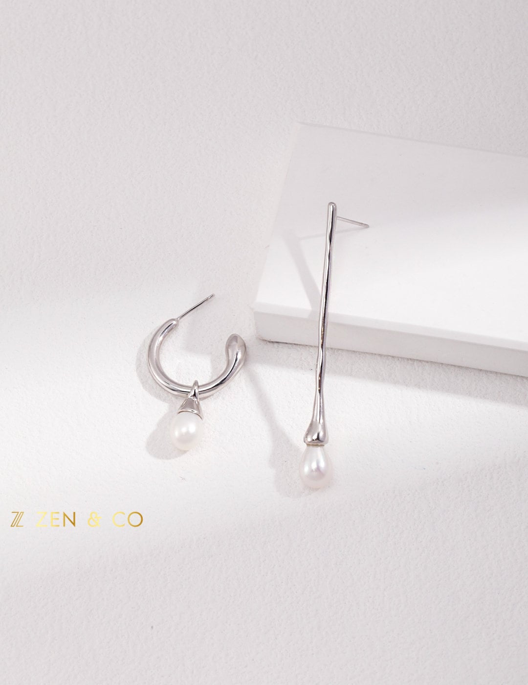 CELINE Asymmetric dangle earrings - ZEN&CO Studio