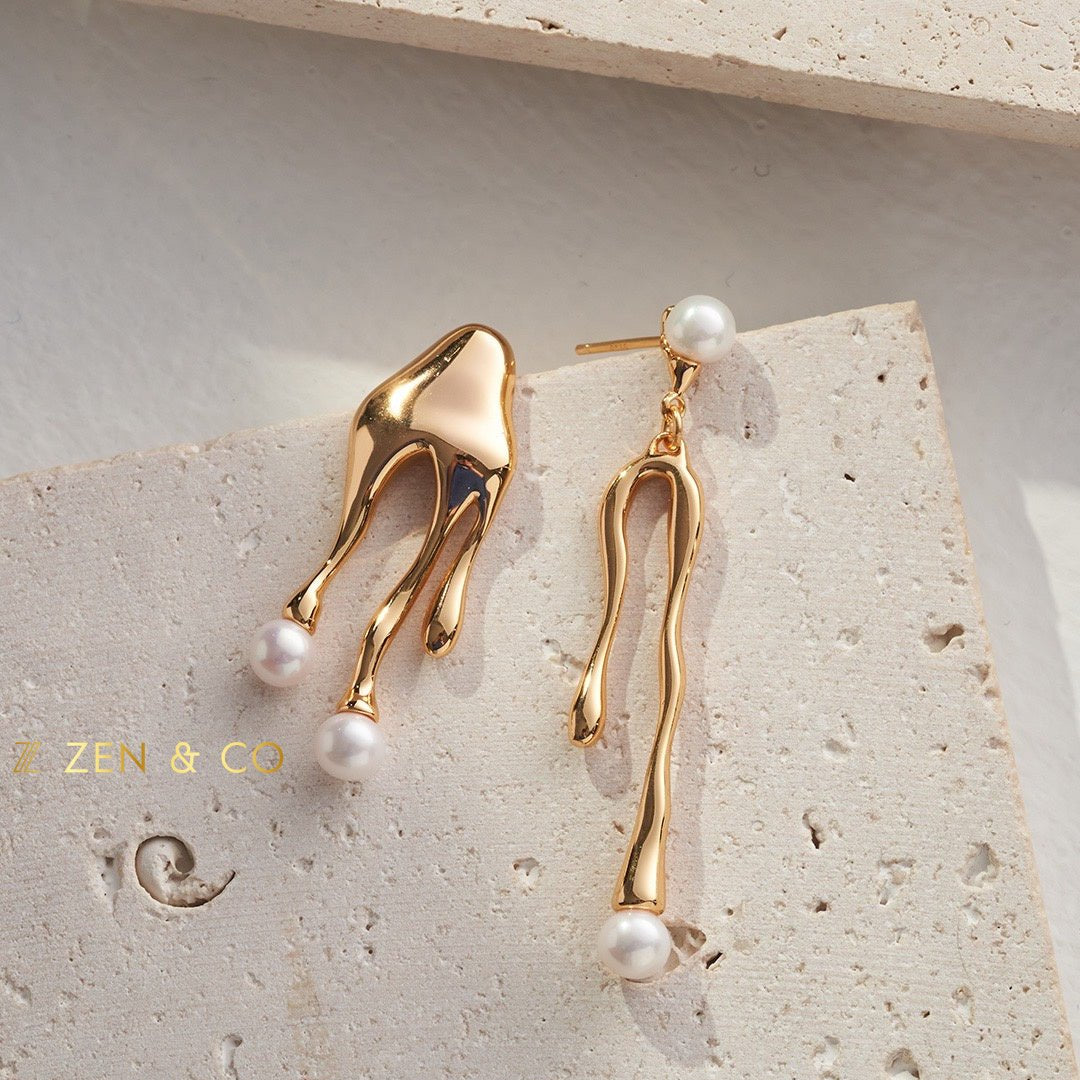 JELLYFISH Asymmetric dangle earrings - ZEN&CO Studio
