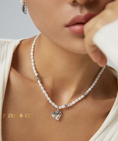 LAYLA Barbie inspired jewelry set Heart pendant necklace Heart drop earrings - ZEN&CO Studio