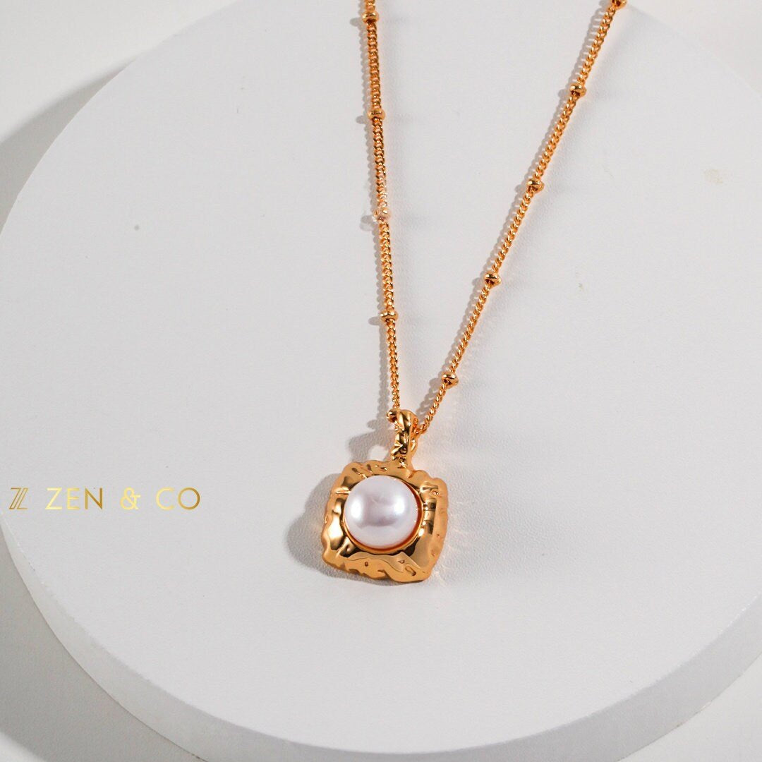 LILY Gold chain Pearl pendant necklace - ZEN&CO Studio