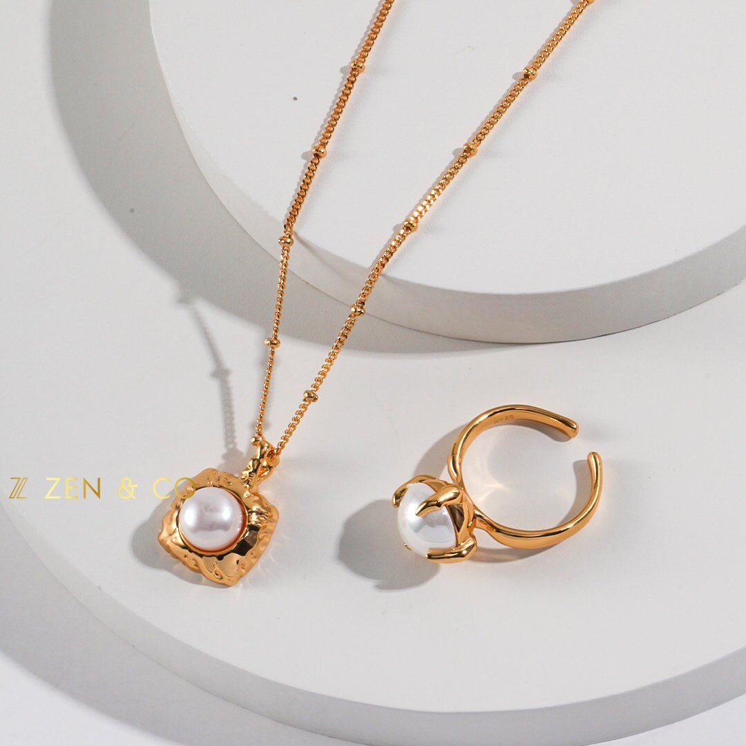 LILY Gold chain Pearl pendant necklace - ZEN&CO Studio