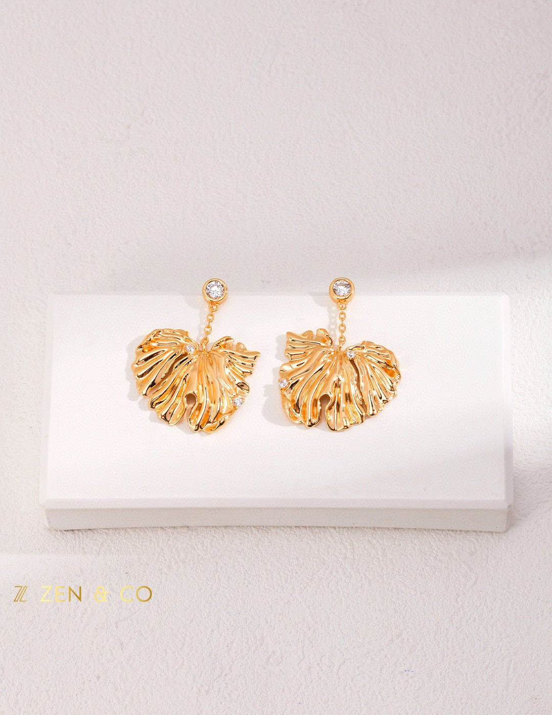 LUCY GRAY Gold statement dangle earring - ZEN&CO Studio
