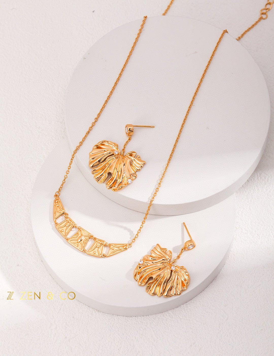 LUCY GRAY Gold statement dangle earring - ZEN&CO Studio