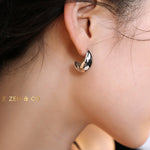 SAVI Teardrop stud earrings - ZEN&CO Studio