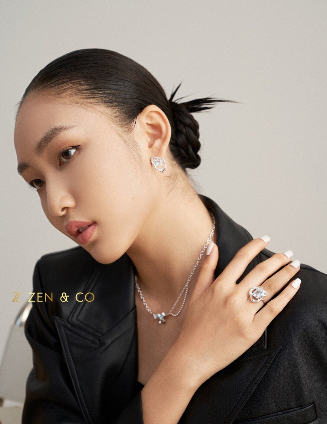 TIFFANY Blue topaz jewelry set necklace ring and earrings - ZEN&CO Studio